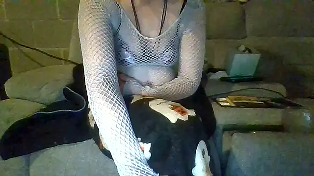 findom mistressvampcandy online show from 12-04-25, 04:16