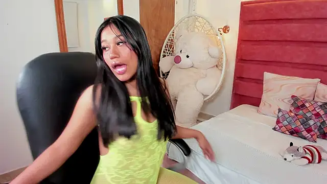 Snapshot of thalia_nichols chatting on 02-06-26, 10:13 thalia nichols online show from 02-06-26, 10:13