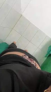 Snapshot of aricub chatting on 03-09-26, 03:05 aricub online show from 03-09-26, 03:05