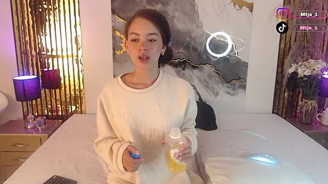 MiticaBrennet  online show from 02-28-26, 06:25