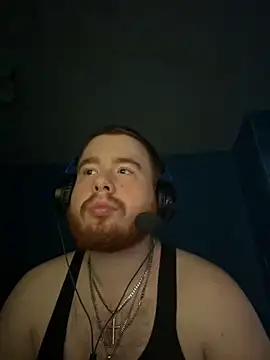 Snapshot of pastorroy chatting on 03-10-26, 11:21 pastorroy online show from 03-10-26, 11:21