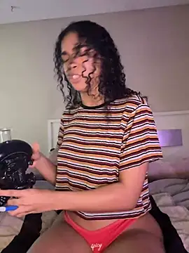 Kiki hammyy online show from 07-08-26, 04:22