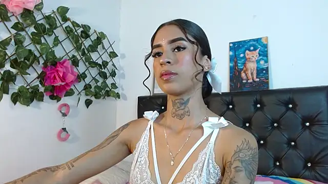 Snapshot of Ameliejoness_ chatting on 02-12-26, 06:36 Ameliejoness online show from 02-12-26, 06:36