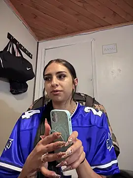 Snapshot of Hilary_pink10 chatting on 11-25-25, 03:06 Hilary pink10 online show from 11-25-25, 03:06