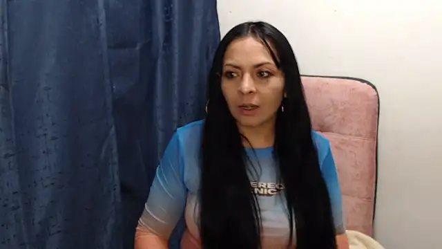 Paolahotty online show from 12-14-25, 10:47