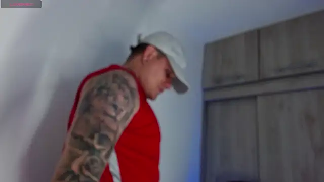 leon cumming online show from 11-25-25, 10:54