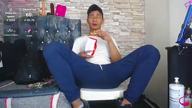 Snapshot of stefanodj chatting on 12-03-25, 05:04 stefanodj online show from 12-03-25, 05:04