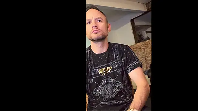 famous1tad online show from 06-12-26, 04:22