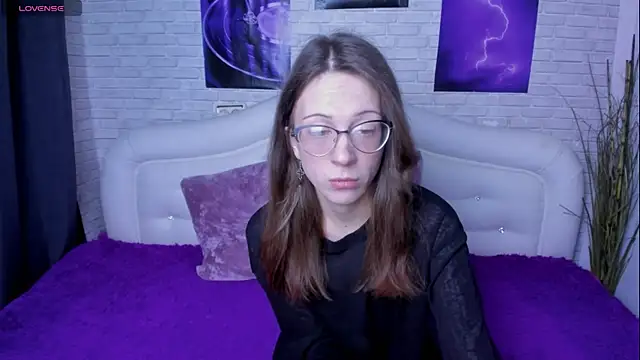 Snapshot of BrielleSummer4u chatting on 12-04-25, 12:14 BrielleSummer4u online show from 12-04-25, 12:14