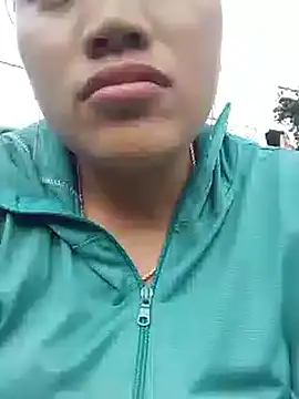 Snapshot of beny8800 chatting on 11-25-25, 08:25 beny8800 online show from 11-25-25, 08:25