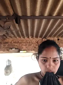 Snapshot of Babita_Gori chatting on 02-15-26, 05:37 Babita Gori online show from 02-15-26, 05:37