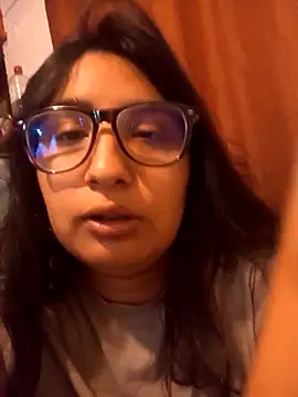 Bizcochitoc4 online show from 12-04-25, 02:15