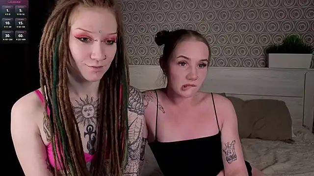 Snapshot of BobbieNibbe chatting on 02-08-26, 01:09 BobbieNibbe online show from 02-08-26, 01:09