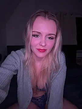 Snapshot of OfflineLizzy chatting on 03-01-26, 09:28 OfflineLizzy online show from 03-01-26, 09:28