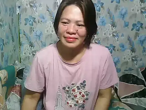 Smilinglovely online show from 12-18-25, 11:55