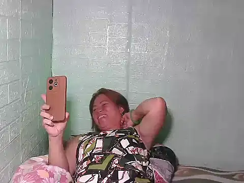Smilinglovely online show from 05-18-26, 08:09