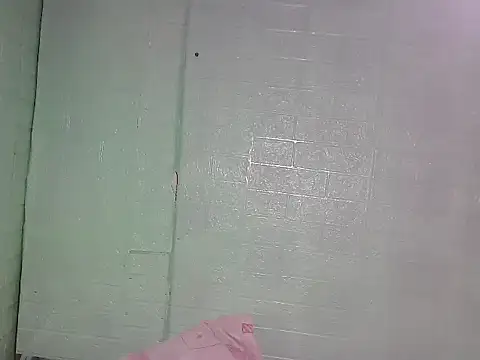 Smilinglovely online show from 06-17-26, 09:38