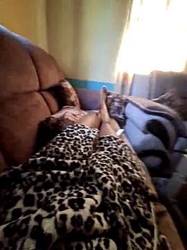 Snapshot of LIMAKATS0 chatting on 11-29-25, 08:17 LIMAKATS0 online show from 11-29-25, 08:17