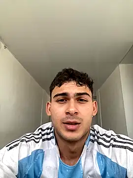 Zezzta online show from 11-25-25, 06:41