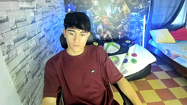 Snapshot of jay_orange chatting on 12-05-25, 07:32 jay orange online show from 12-05-25, 07:32