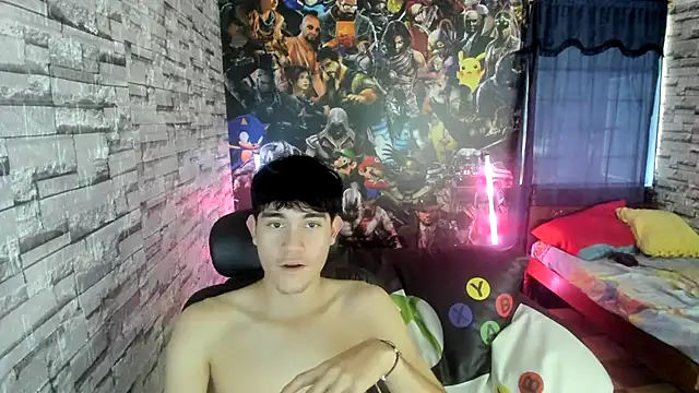 Snapshot of jay_orange chatting on 12-13-25, 07:53 jay orange online show from 12-13-25, 07:53