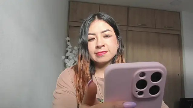 MaddieHunter online show from 05-18-26, 08:14