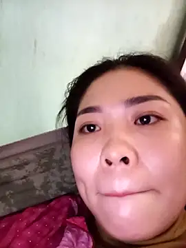 Lin-kute98 online show from 04-11-26, 07:45