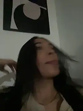 KarolRojas 22 online show from 06-05-26, 07:36