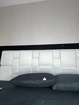 Celeste Valencia  online show from 04-23-26, 04:35