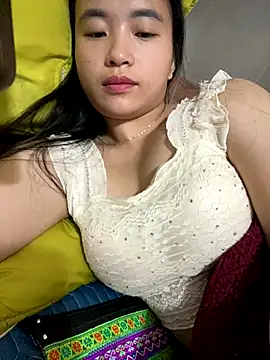 Snapshot of Ngoclan02 chatting on 12-04-25, 08:34 Ngoclan02 online show from 12-04-25, 08:34