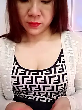 Lily-ross22 online show from 01-19-26, 03:10