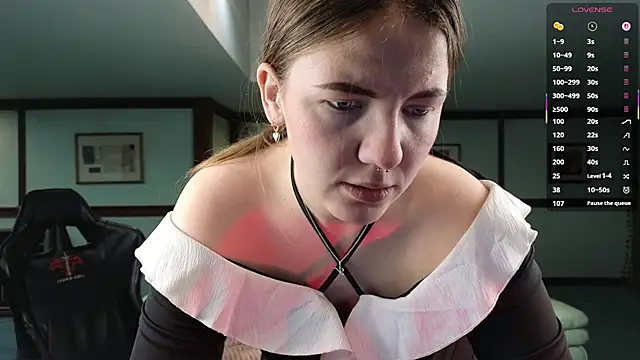 KiraRustle online show from 02-04-26, 02:39