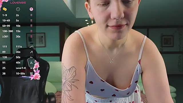 KiraRustle online show from 03-04-26, 02:17