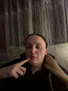 Snapshot of TomilaSi chatting on 02-16-26, 08:16 TomilaSi online show from 02-16-26, 08:16