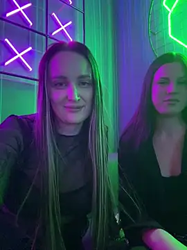 Snapshot of TomilaSi chatting on 02-21-26, 09:27 TomilaSi online show from 02-21-26, 09:27