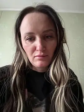 Snapshot of TomilaSi chatting on 02-23-26, 09:06 TomilaSi online show from 02-23-26, 09:06