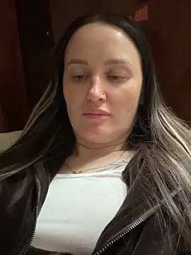 Snapshot of TomilaSi chatting on 02-23-26, 10:18 TomilaSi online show from 02-23-26, 10:18