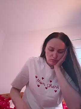 Snapshot of TomilaSi chatting on 02-24-26, 09:02 TomilaSi online show from 02-24-26, 09:02