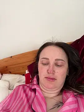 Snapshot of TomilaSi chatting on 03-02-26, 10:11 TomilaSi online show from 03-02-26, 10:11