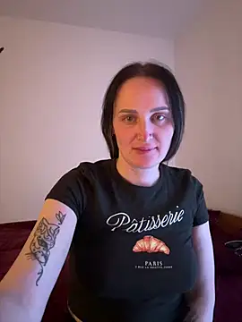 Snapshot of TomilaSi chatting on 03-02-26, 10:16 TomilaSi online show from 03-02-26, 10:16