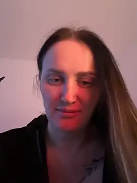 Snapshot of TomilaSi chatting on 03-05-26, 10:50 TomilaSi online show from 03-05-26, 10:50