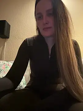 Snapshot of TomilaSi chatting on 03-22-26, 10:02 TomilaSi online show from 03-22-26, 10:02