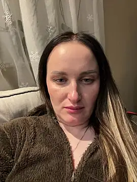 Snapshot of TomilaSi chatting on 03-23-26, 10:58 TomilaSi online show from 03-23-26, 10:58