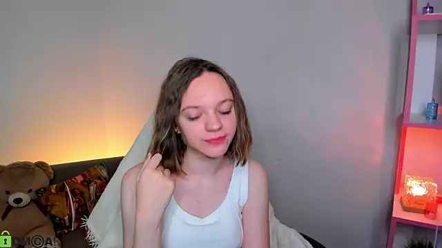 Snapshot of Olivia_Riesz chatting on 12-18-25, 01:22 Olivia Riesz online show from 12-18-25, 01:22