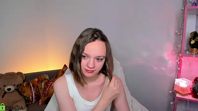 Snapshot of Olivia_Riesz chatting on 12-20-25, 01:12 Olivia Riesz online show from 12-20-25, 01:12