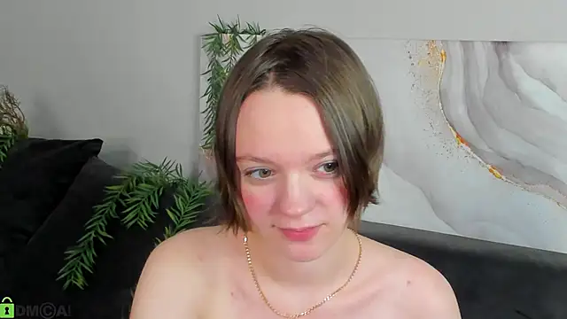 Olivia Riesz online show from 04-21-26, 01:42