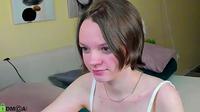 Olivia Riesz online show from 04-30-26, 01:12