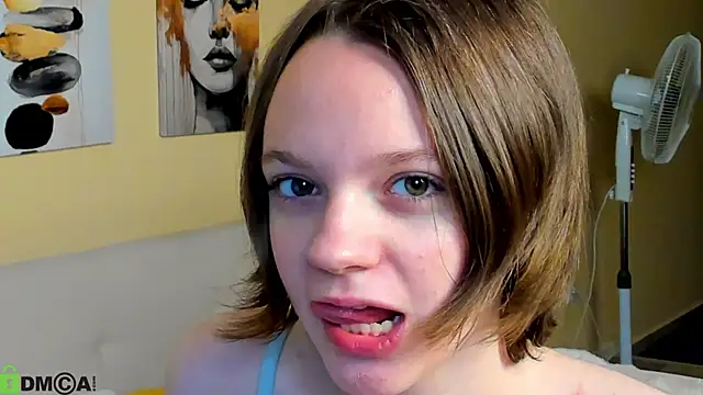 Snapshot of Olivia_Riesz chatting on 06-12-26, 01:15 Olivia Riesz online show from 06-12-26, 01:15