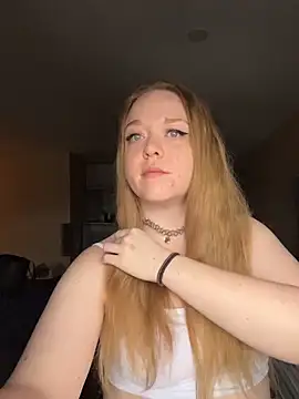 Snapshot of SmirkFans chatting on 03-13-26, 07:53 SmirkFans online show from 03-13-26, 07:53