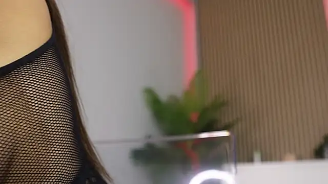 Jessy Cruz  online show from 11-29-25, 05:43